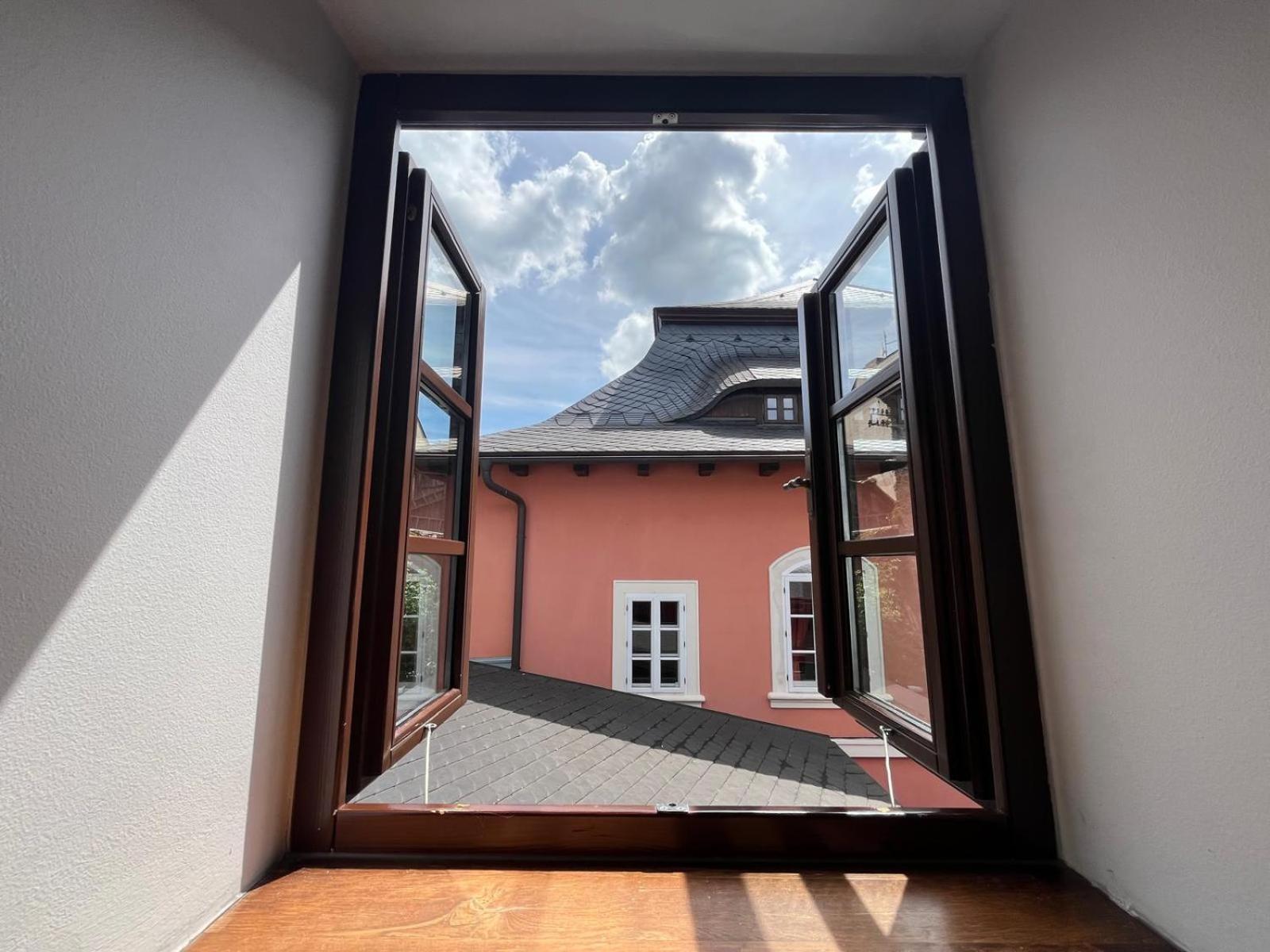 Nevinne Apartmany Kolín Exterior foto