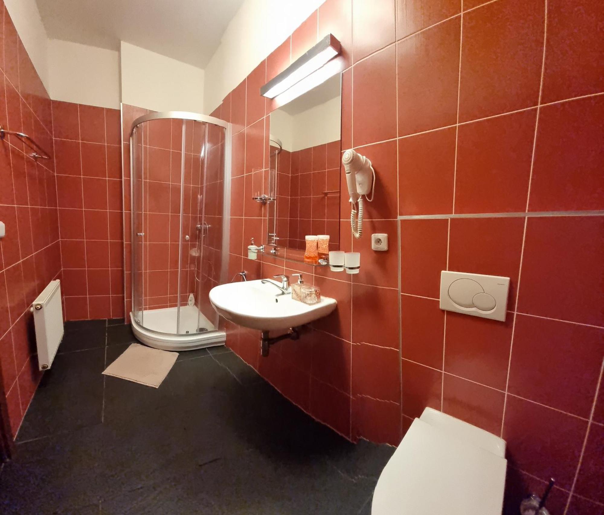 Nevinne Apartmany Kolín Exterior foto